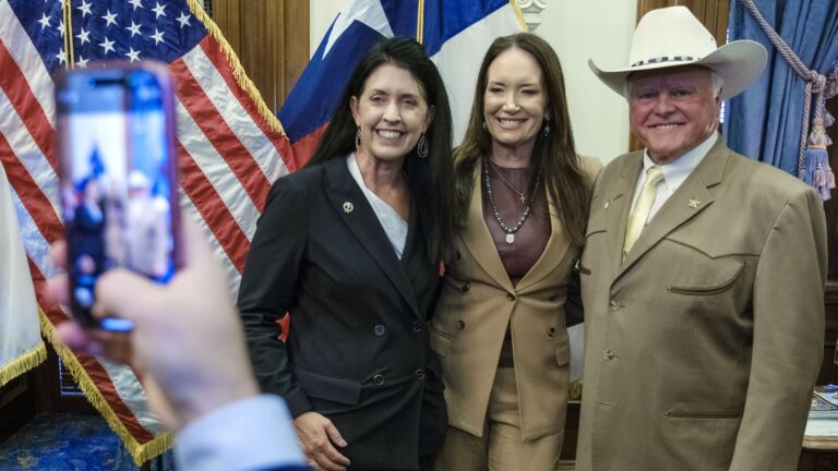 USDA Secretary Rollins calls Texas ag chief 'unserious' amid screwworm threat