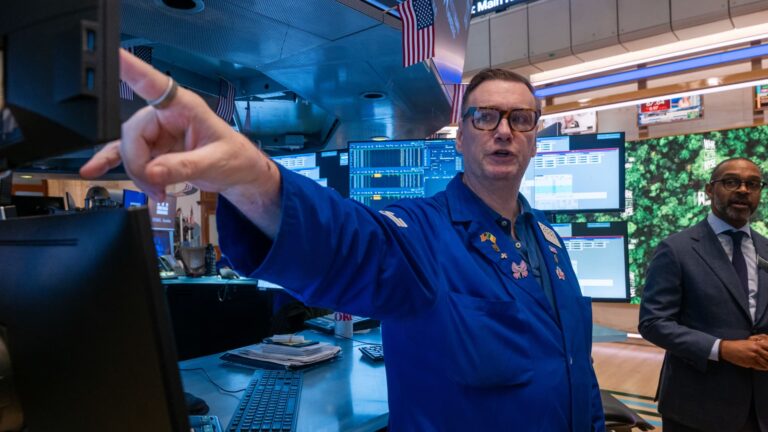 Fundstrat's Lee joins Wall Street bulls in calling for S&P at 8,000