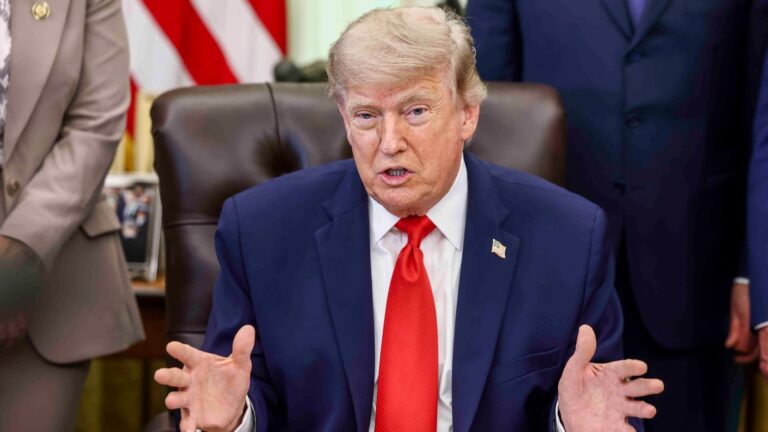 Trump says Iran deal will be signed Sunday, Strait of Hormuz to open immediately after