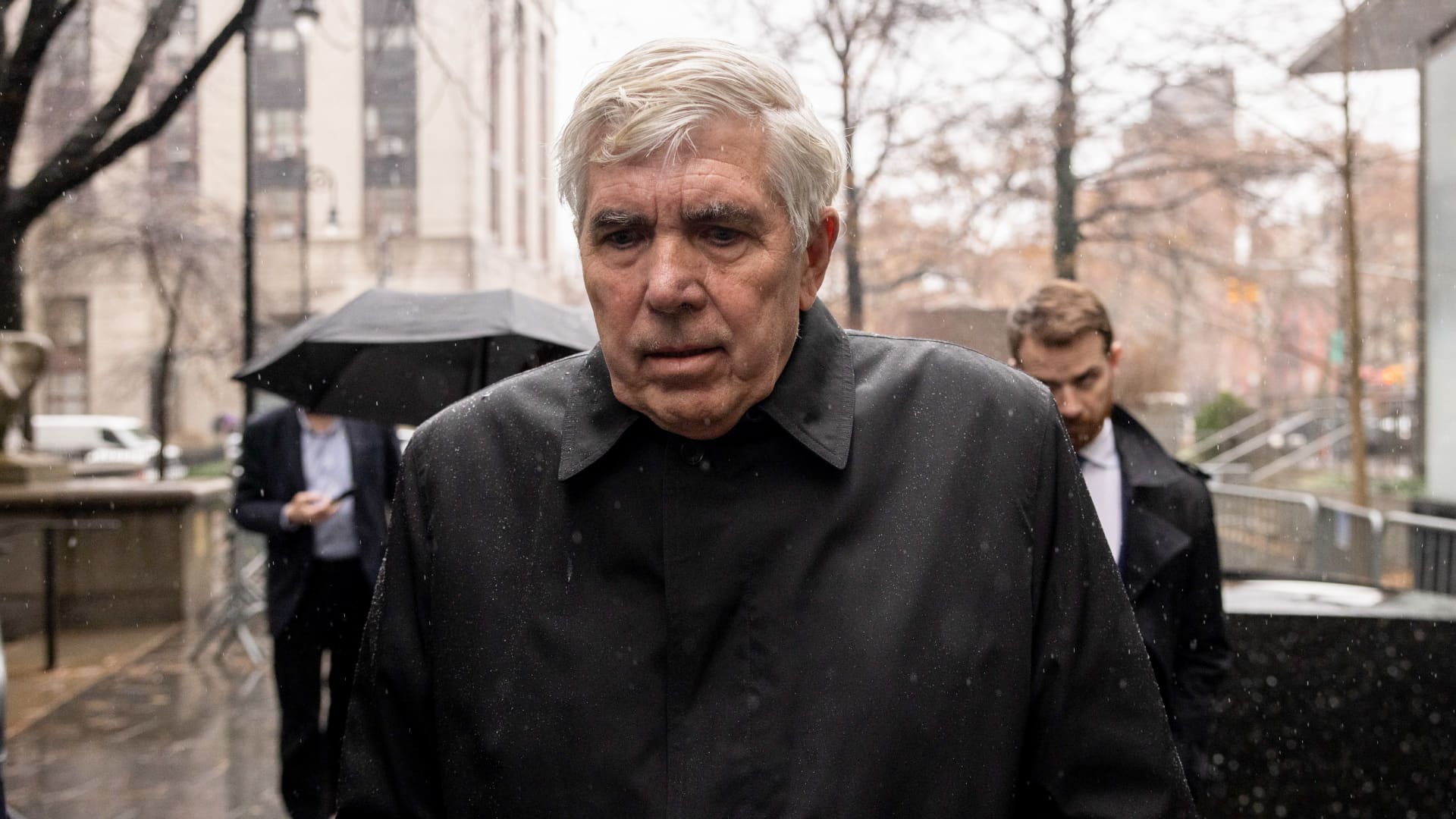 Former star U.S. bond manager Kenneth Leech pleads guilty to obstructing 'cherry-picking' probe