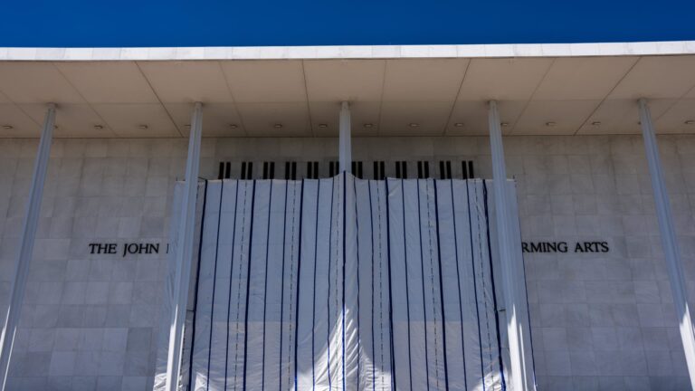 Kennedy Center says it isn't required to reschedule shows after judge blocks 2-year closure