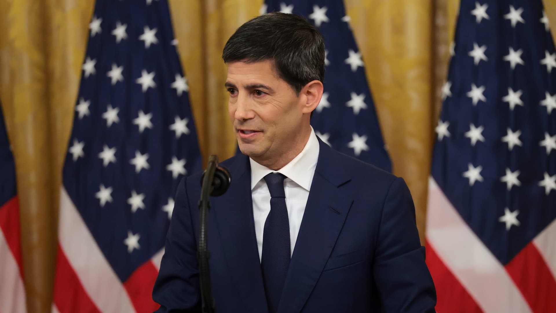 Chairman Warsh drastically alters Fed rate statement. Here's what's changed
