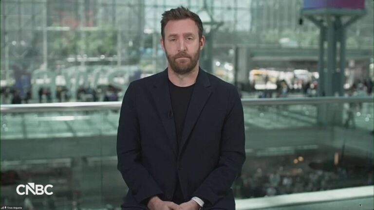 Amazon's fixing the 'plumbing' of AI for businesses, says AWS AI chief Matt Wood