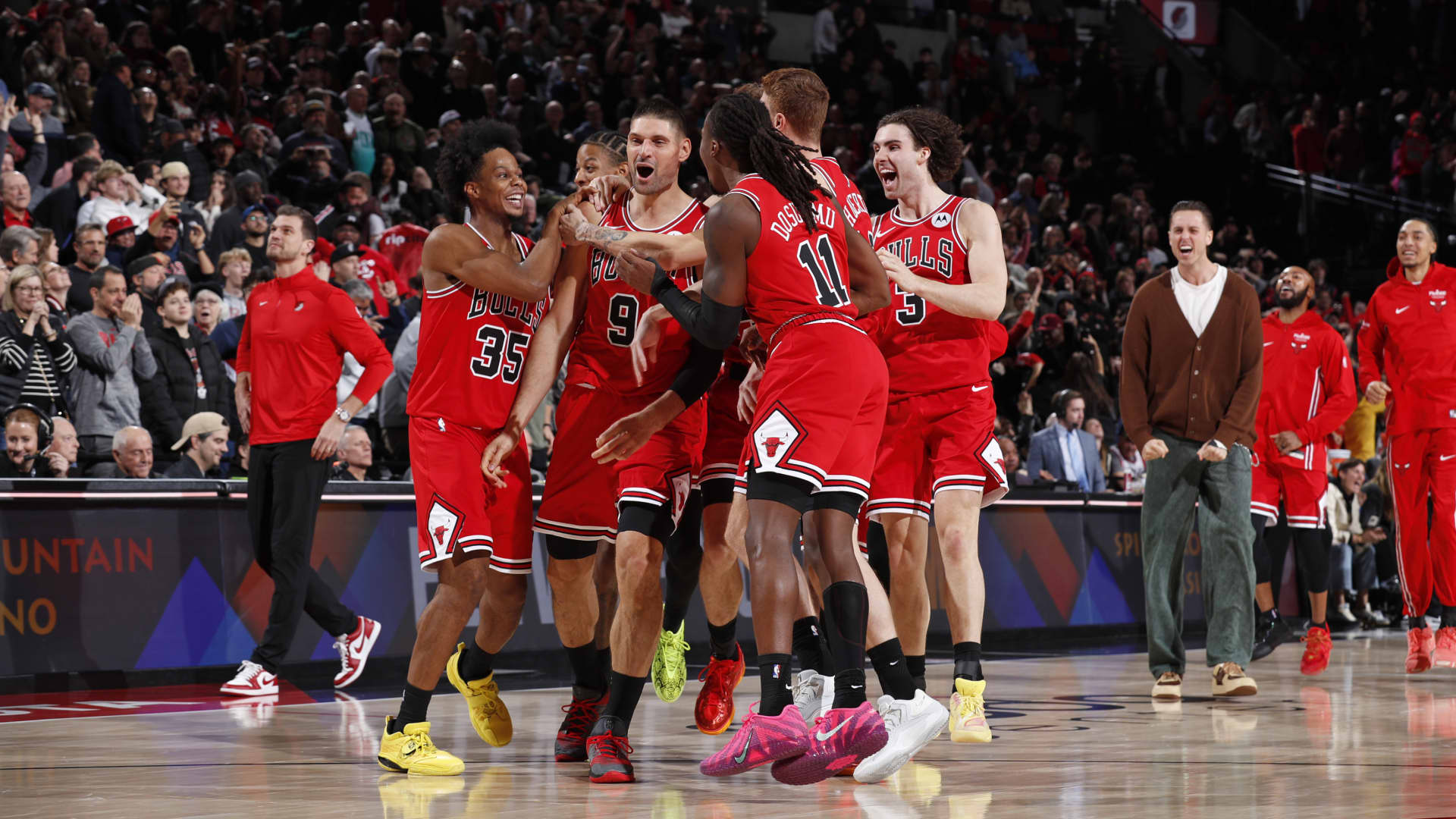 Walmart heir Lukas Walton buys minority stake in the Chicago Bulls and United Center