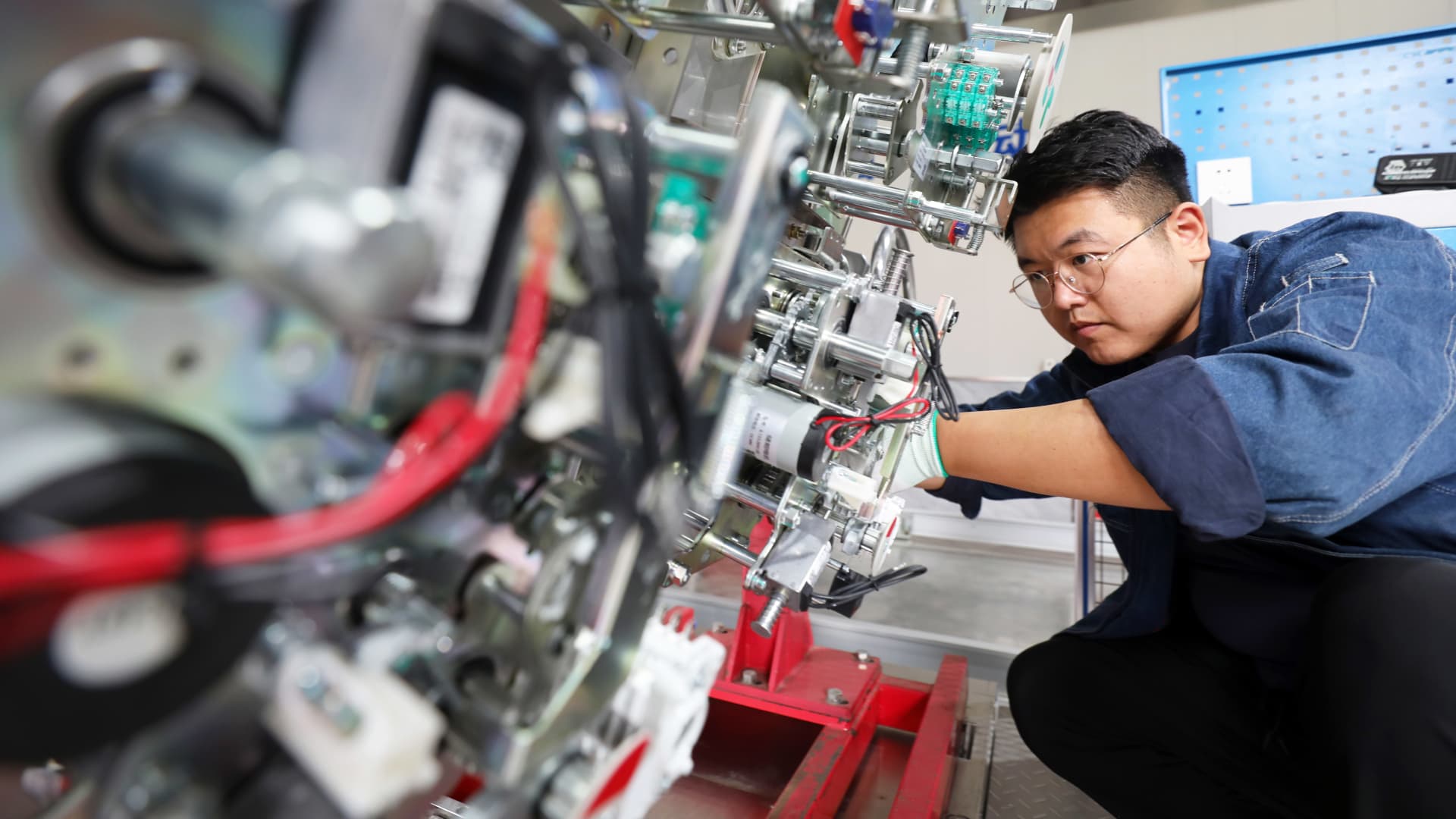 China industrial profits stay resilient as economy leans on factories, exports