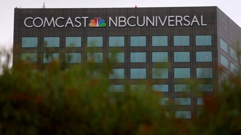 Comcast is spinning out its media business. Deutsche Bank says it's time to buy the stock