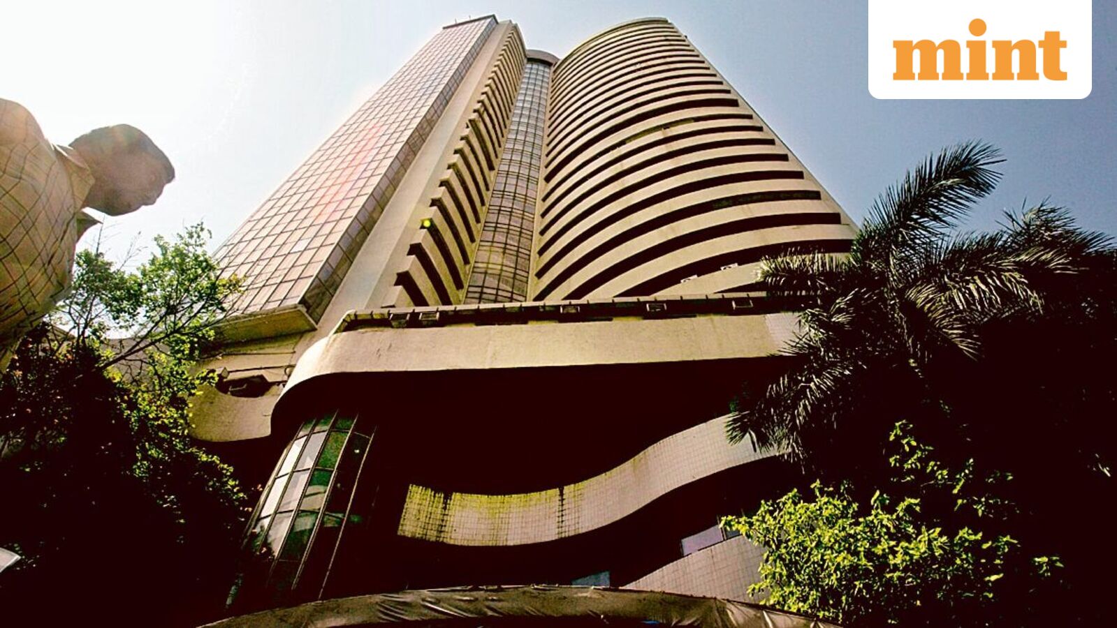 NLC India OFS oversubscribed 5.22 times on day one; govt exercises full greenshoe option