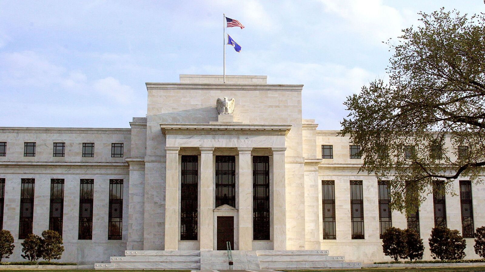 US Fed keeps rates unchanged for fourth straight meeting at 3.5%–3.75%: 5 key takeaways