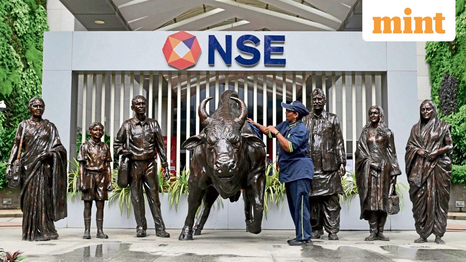 Should investors dump BSE shares to subscribe to NSE? Simple answer is no.