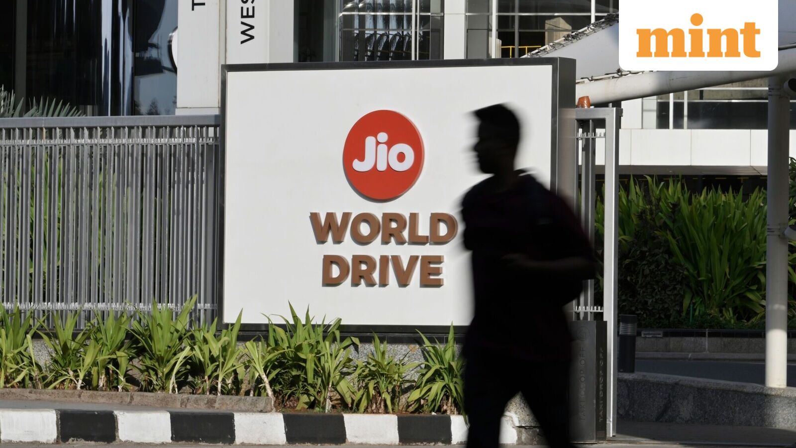 Jio Platforms bucks a long-running IPO trend