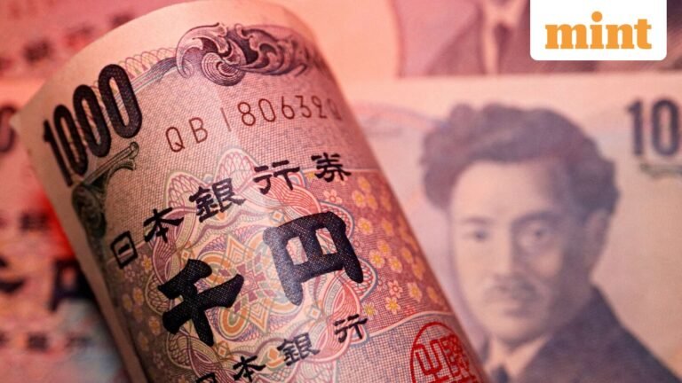 Japanese yen slides to 40-year low against the US dollar