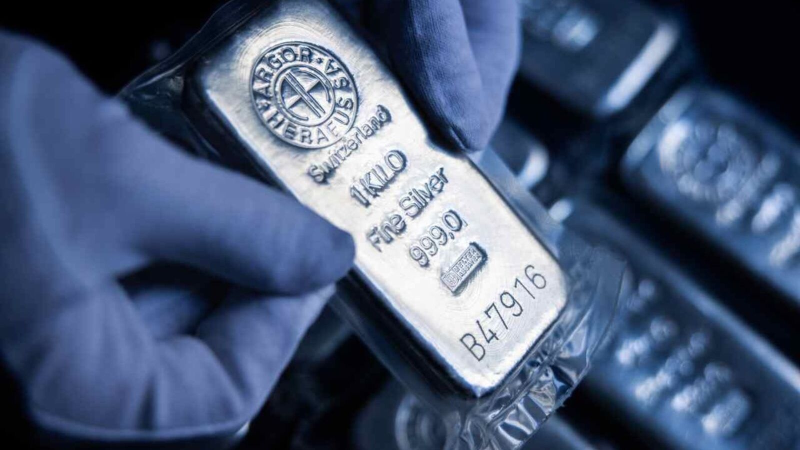 Silver rate today slumps 2% to  ₹2.34 lakh as dollar, oil prices surge amid escalating US-Iran tensions