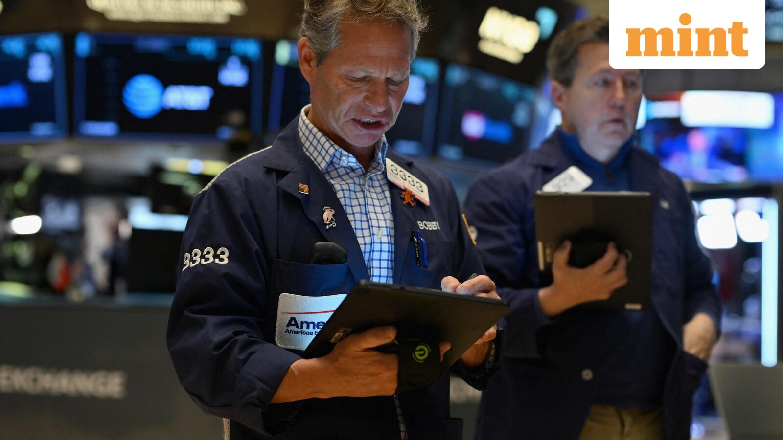 US stock market today: S&amp;P 500, Nasdaq futures jump up to 1% as chip stocks rebound; oil prices retreat