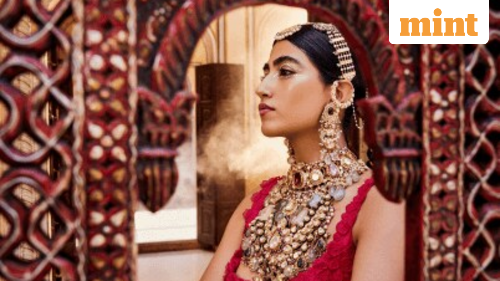 Advit Jewels IPO Day 1 LIVE: Issue booked 5.14x so far. GMP hints 46% listing pop. Should you buy or not?