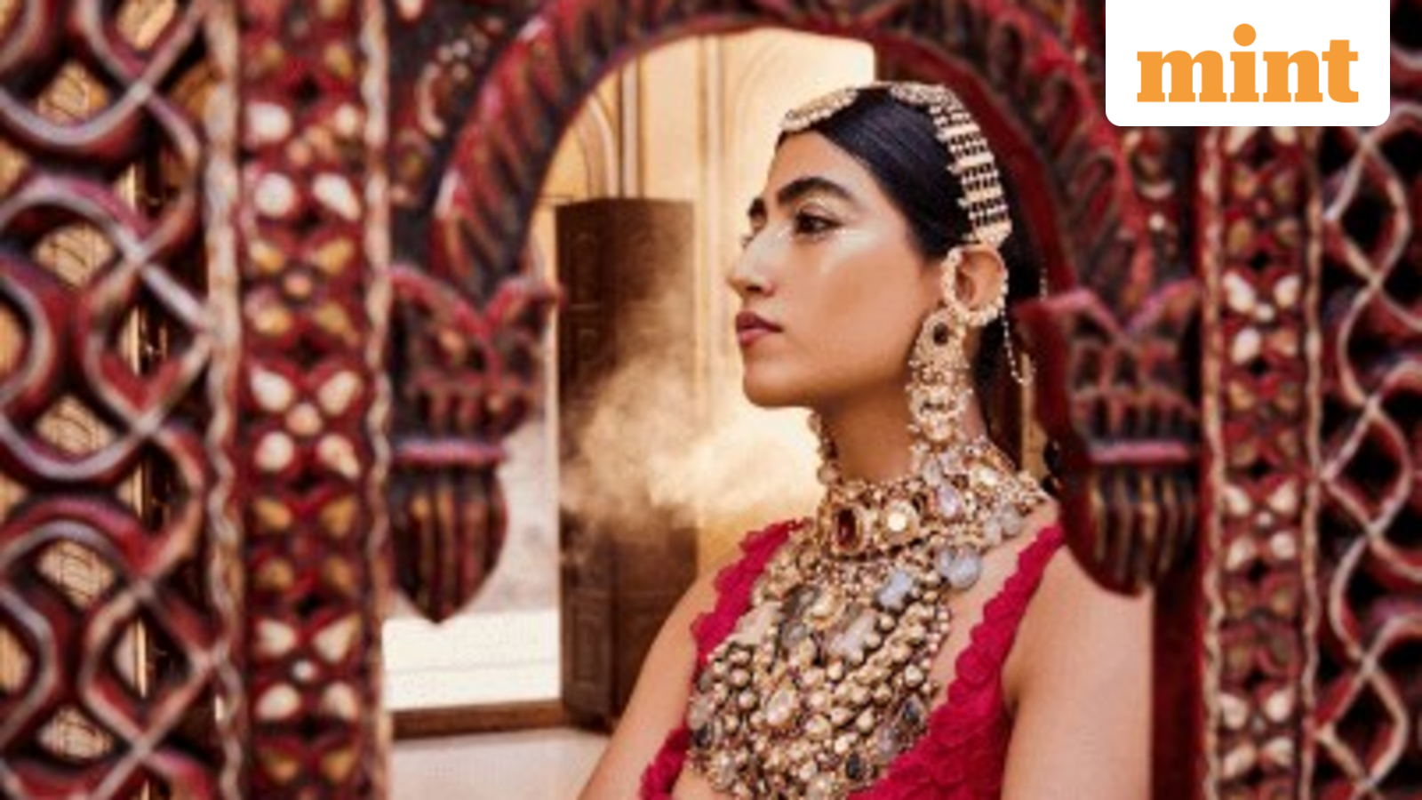 Advit Jewels IPO Day 2: Issue booked 25.62x so far. Check GMP, subscription status, key dates. Apply or not?