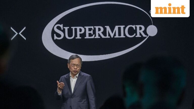 Super Micro Computer shares plunge 15% on plans to raise $7 billion in equity offerings