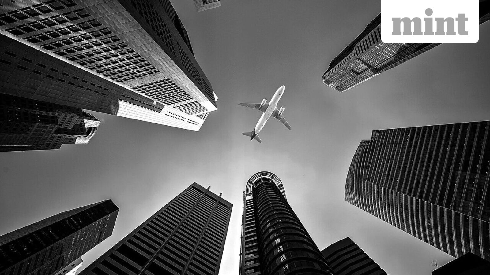 Aviation stocks under pressure: IndiGo and SpiceJet decline up to 2.5% as Russia bans jet fuel exports