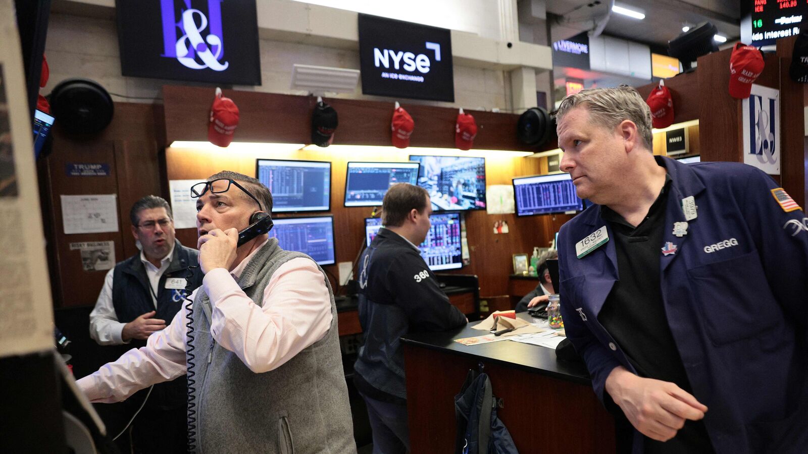 Wall Street rebounds as tech stocks turn higher, Middle East conflict in focus