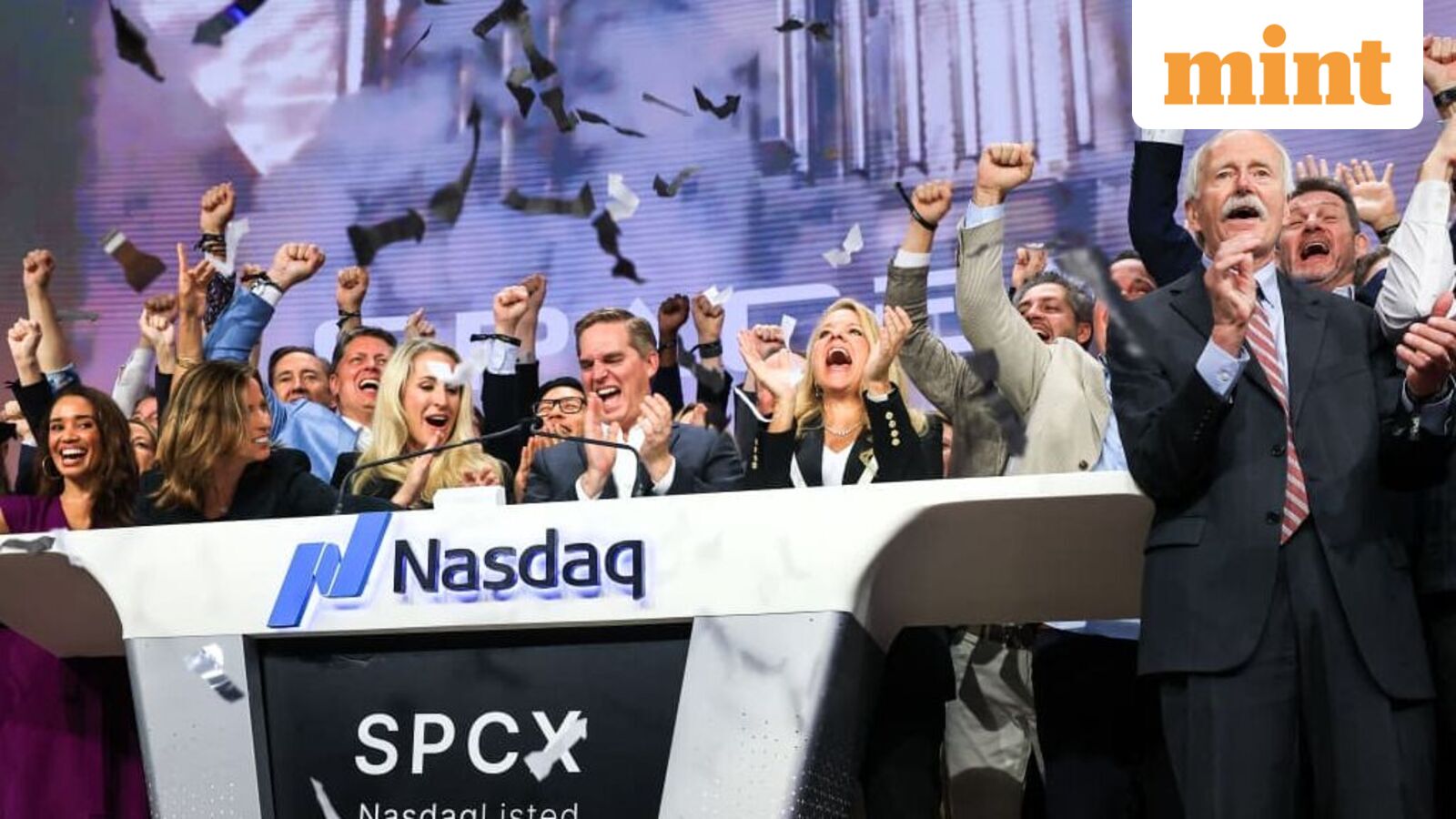 SpaceX falls below IPO price before rebounding 2%: Is it a second-chance buying opportunity?