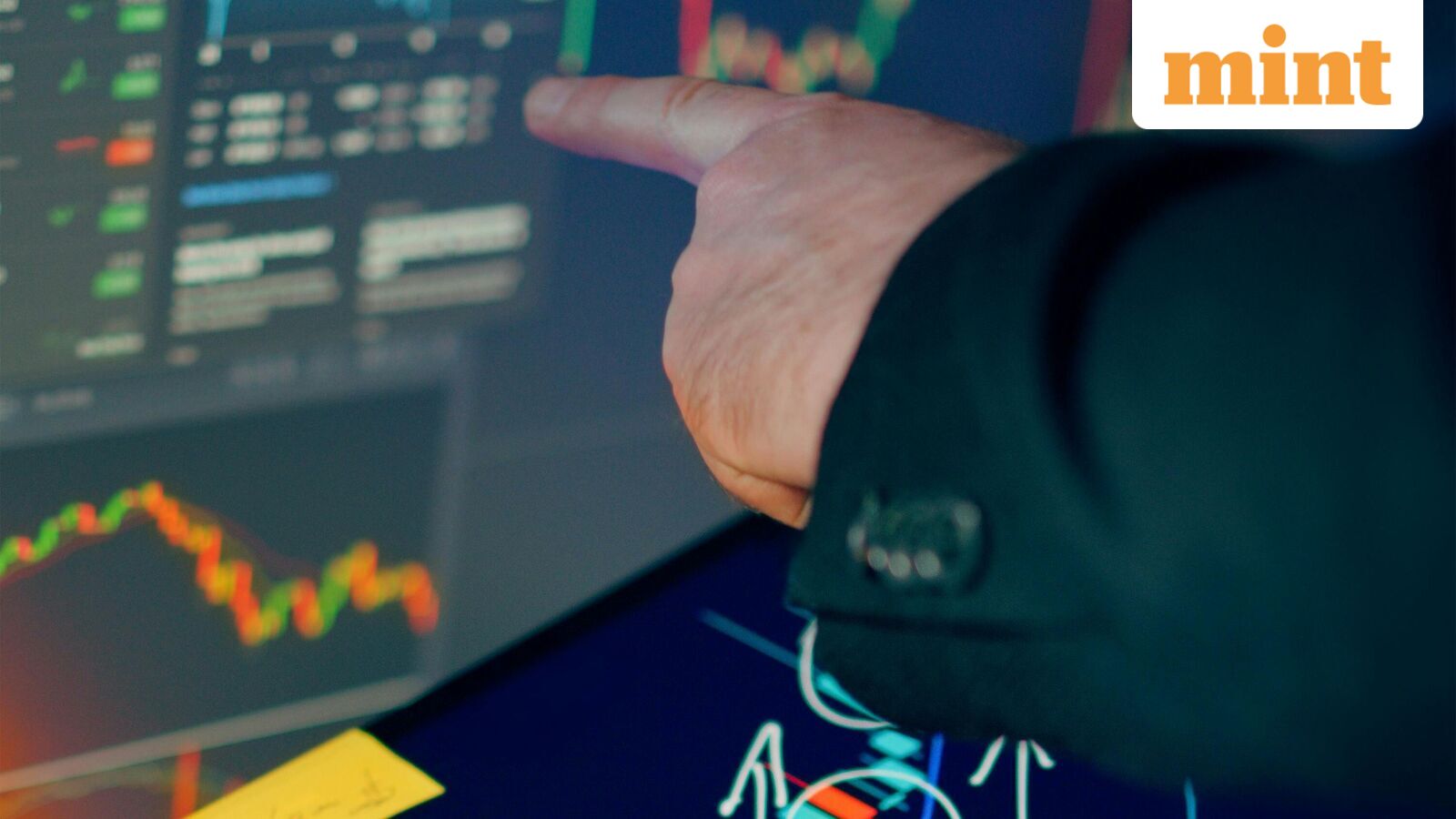 HFCL share price rises 4% after bagging order from RVNL. Do you own?