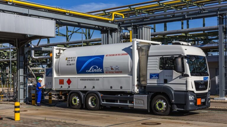 Linde's post-earnings slide is a buying opportunity. Here's why