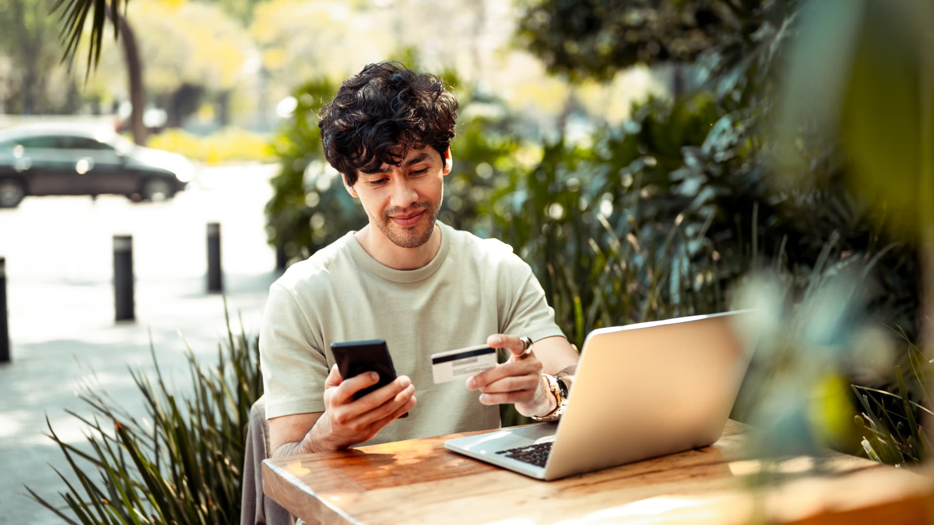 Looking for your first credit card? The Chase Freedom Rise earns 3% cash back for a limited time