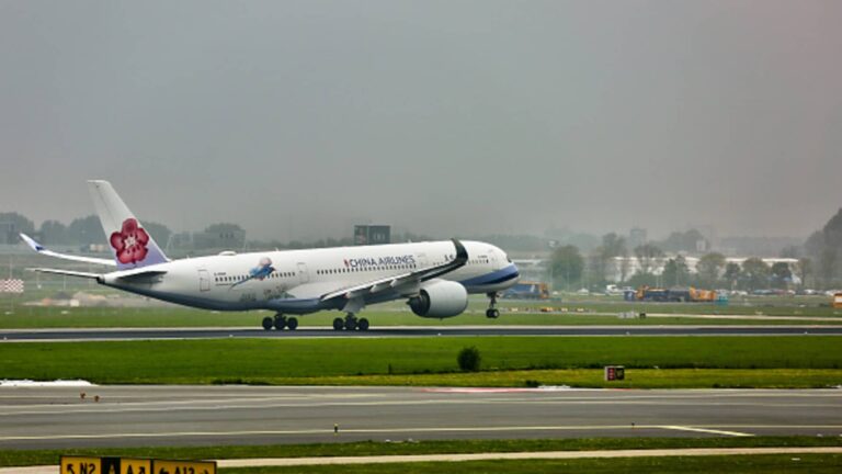 Air China, Shenzhen Airlines order 55 Airbus jets with list price of $12.4 billion