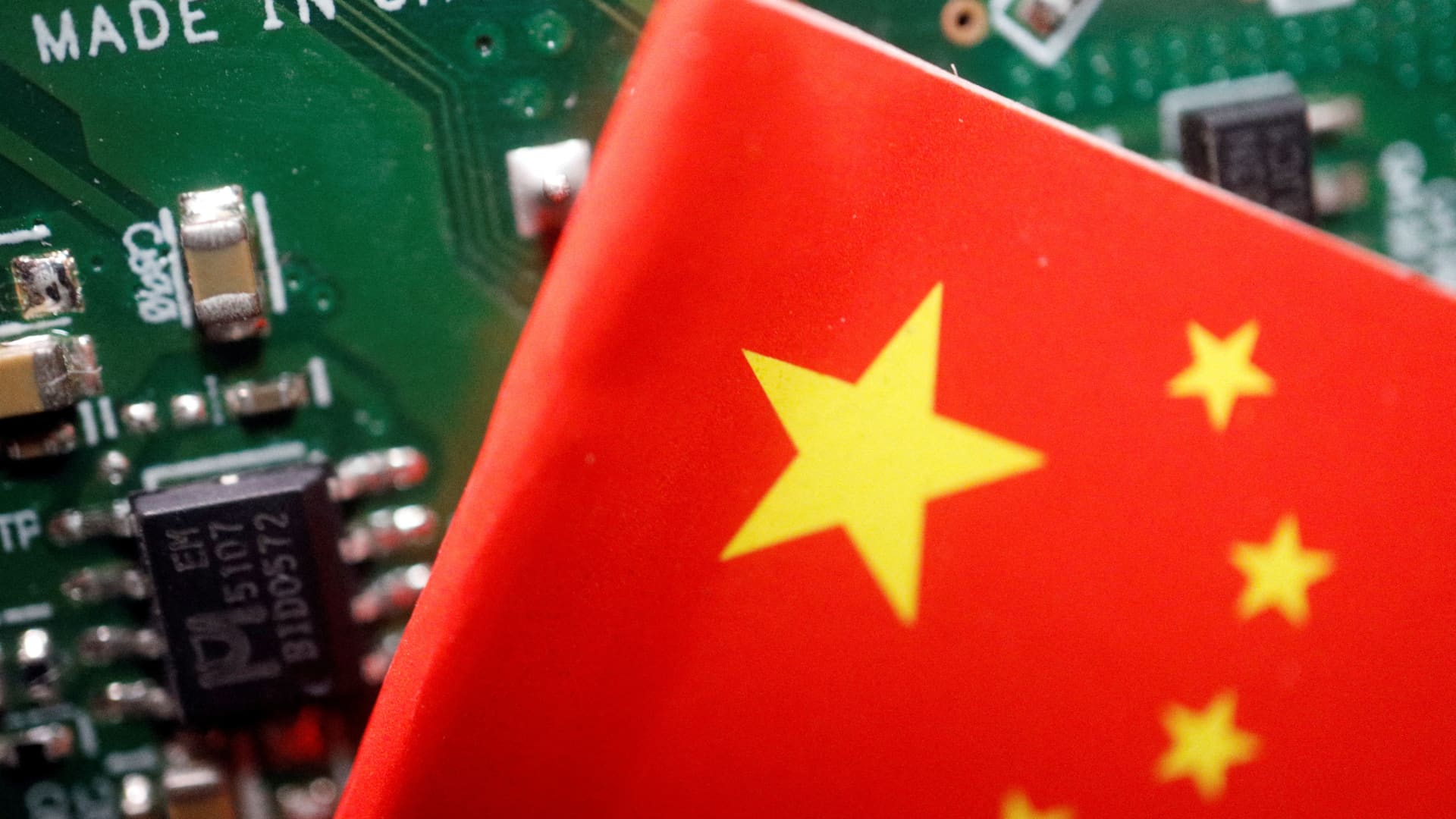 Macquarie says now is the 'best time' to buy Chinese AI chip stocks. This one's its favorite