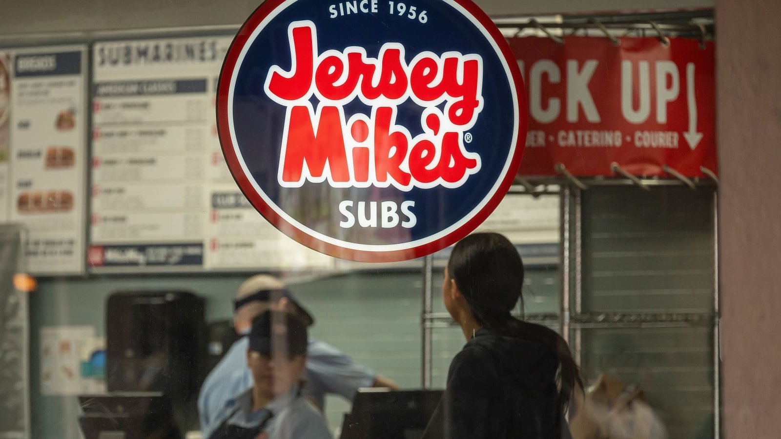 Jersey Mike's is about to go public. One analyst already says the sandwich chain is a buy