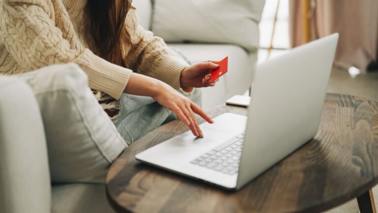The best way to pay off debt is situational. Use this flowchart to find the right tools for you