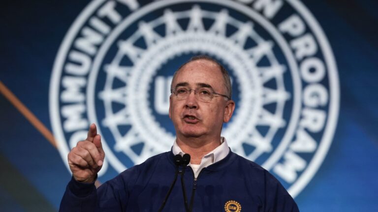 Federal monitor says UAW head Shawn Fain abused authority; Fain denies findings