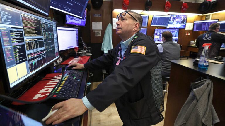 Why the stock market is taking the chip washout in stride