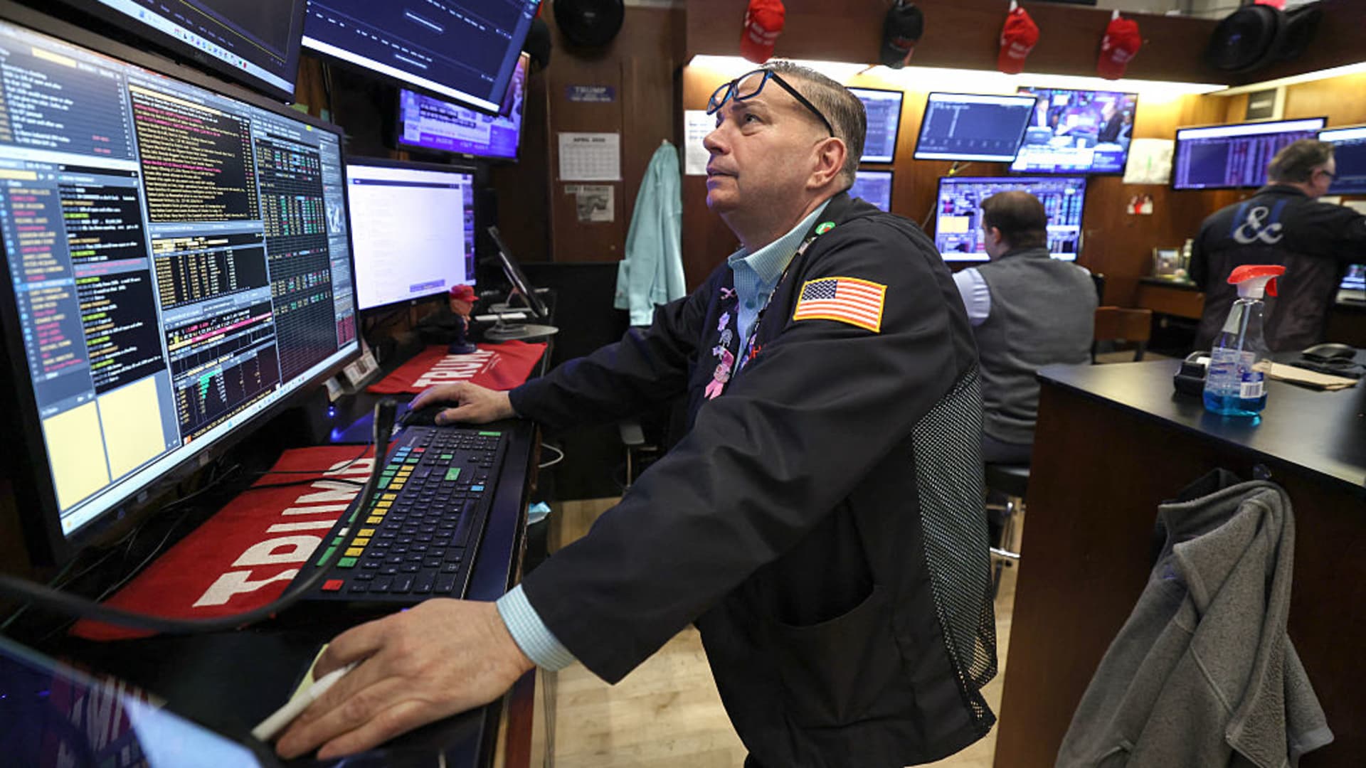 Why the stock market is taking the chip washout in stride