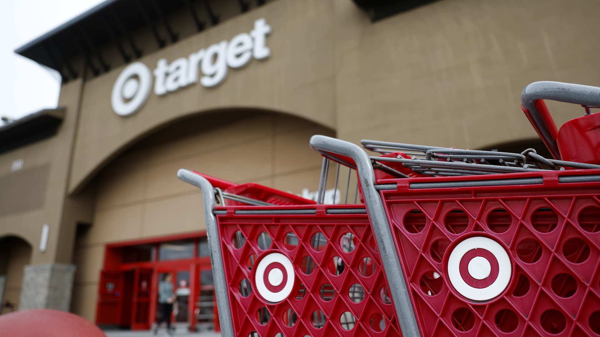 This retailer on Josh Brown's Best Stocks list continues rising while its biggest rival falls