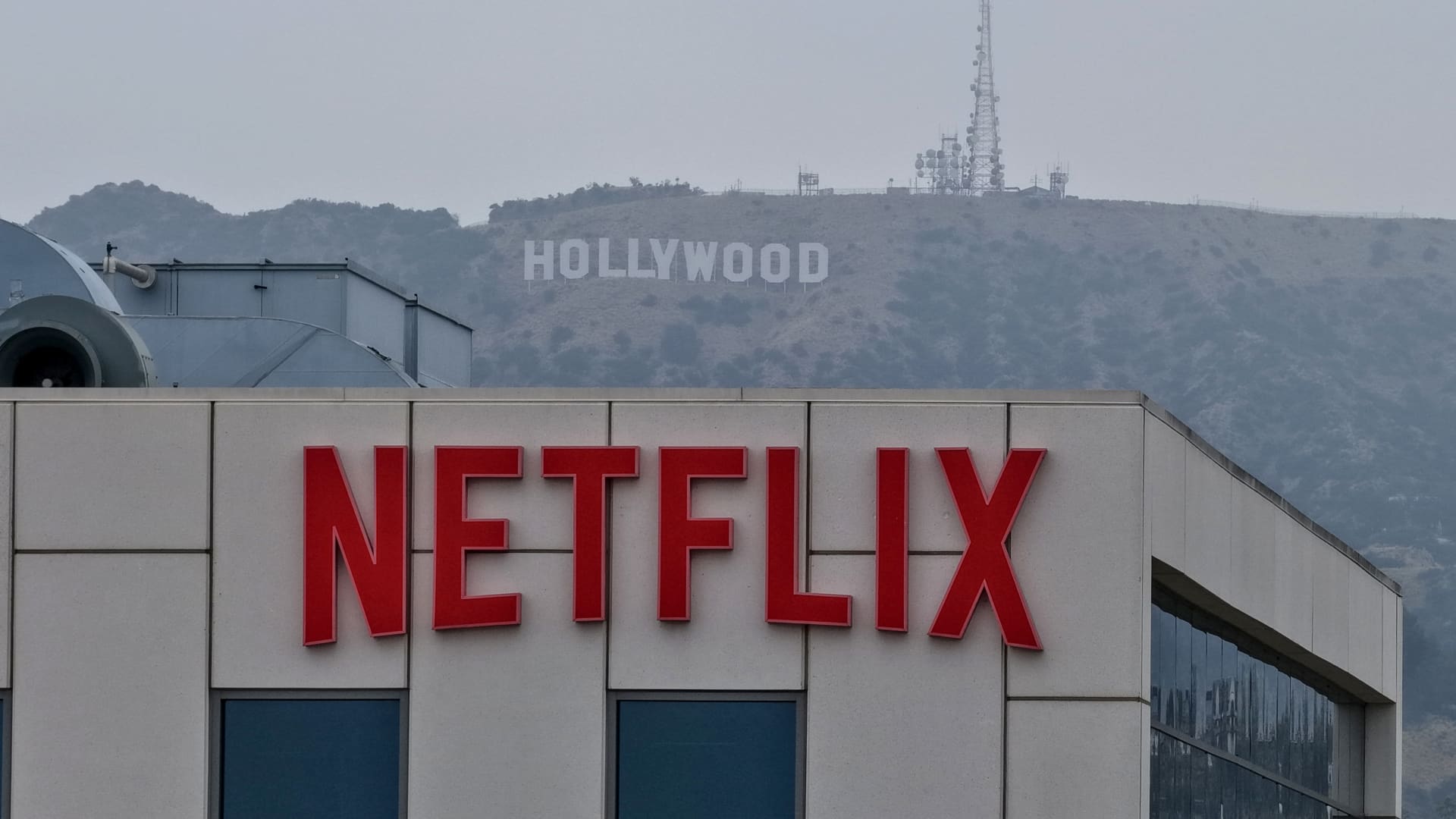 Here's what to expect when Netflix reports earnings after the bell