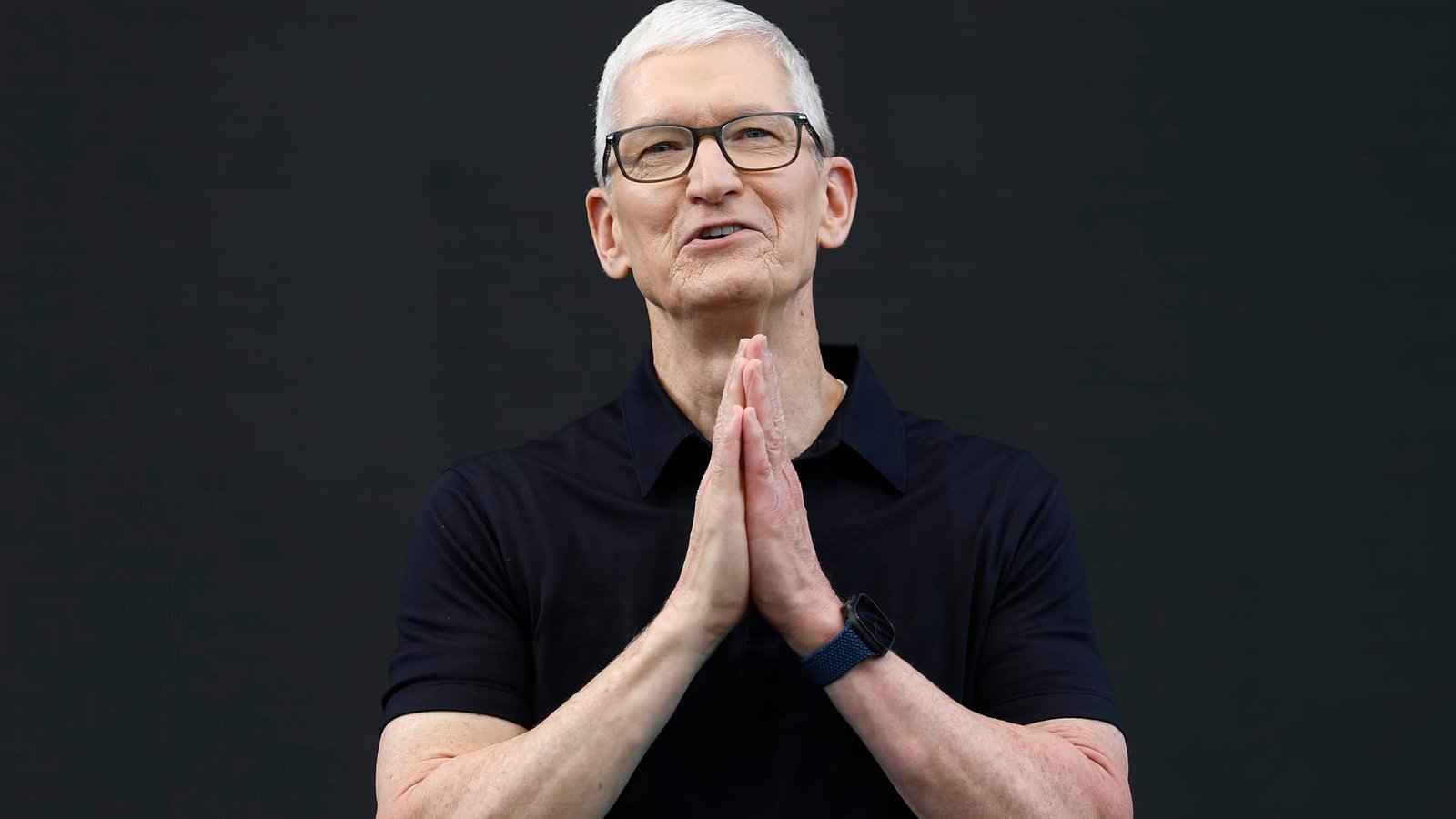 How Apple stock rode the AI rollercoaster to record highs in 1 chart
