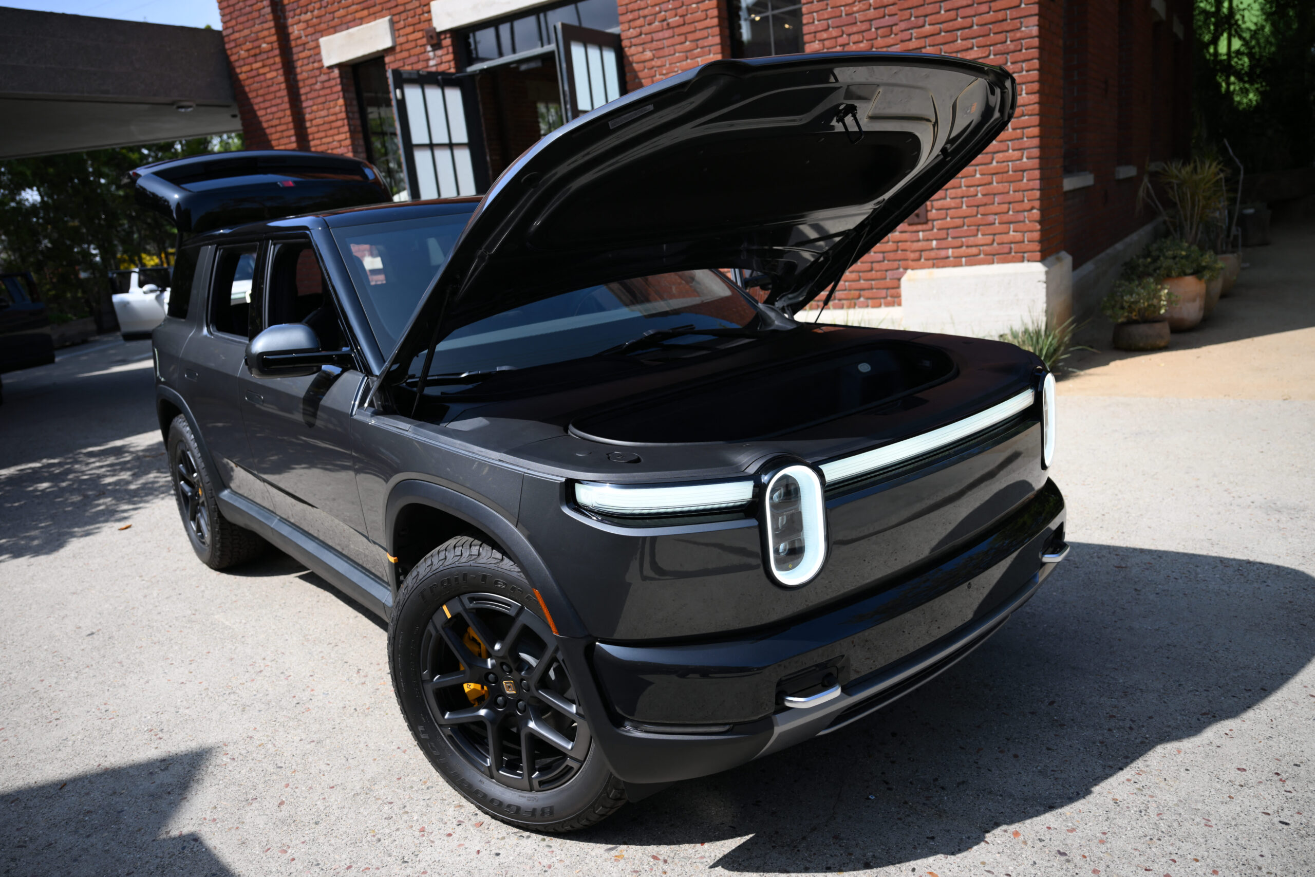 Mike Khouw revisits his Rivian trade after stock drops