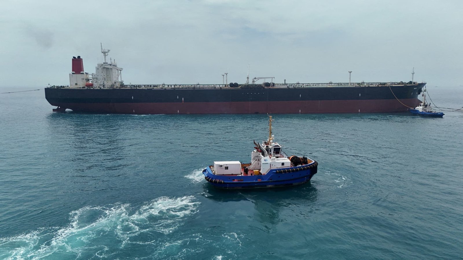 Oil rises as U.S. continues to strike Tehran, reinstates blockade of Iranian ports