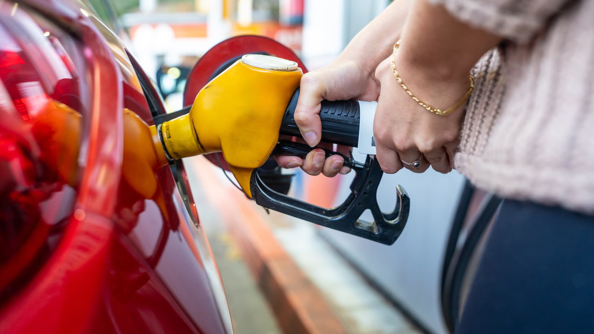 Kalshi traders see gas prices crossing $4 by end of July