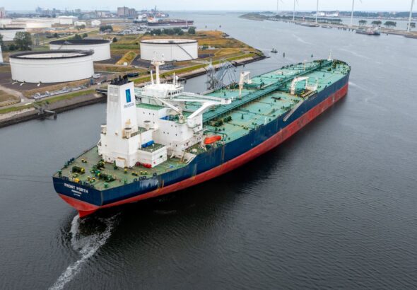 Ships shun Strait of Hormuz as renewed fighting strains key oil corridor