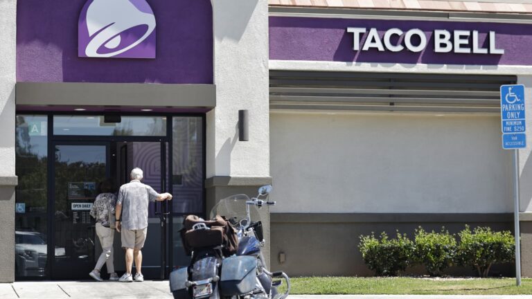 Cyclospora outbreak tied to Taco Bell will steal the spotlight from Yum Brands' earnings