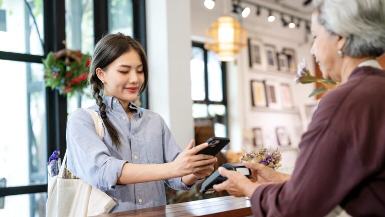 Are smartphone credit cards worth it? With the Samsung Galaxy Card launch, here's when they make sense for your wallet
