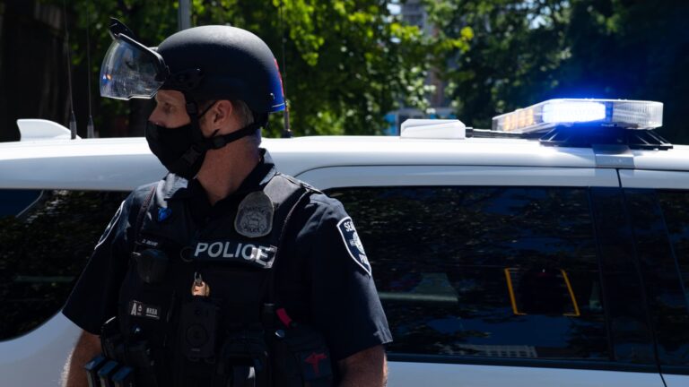 Seattle shooting leaves two dead, five injured