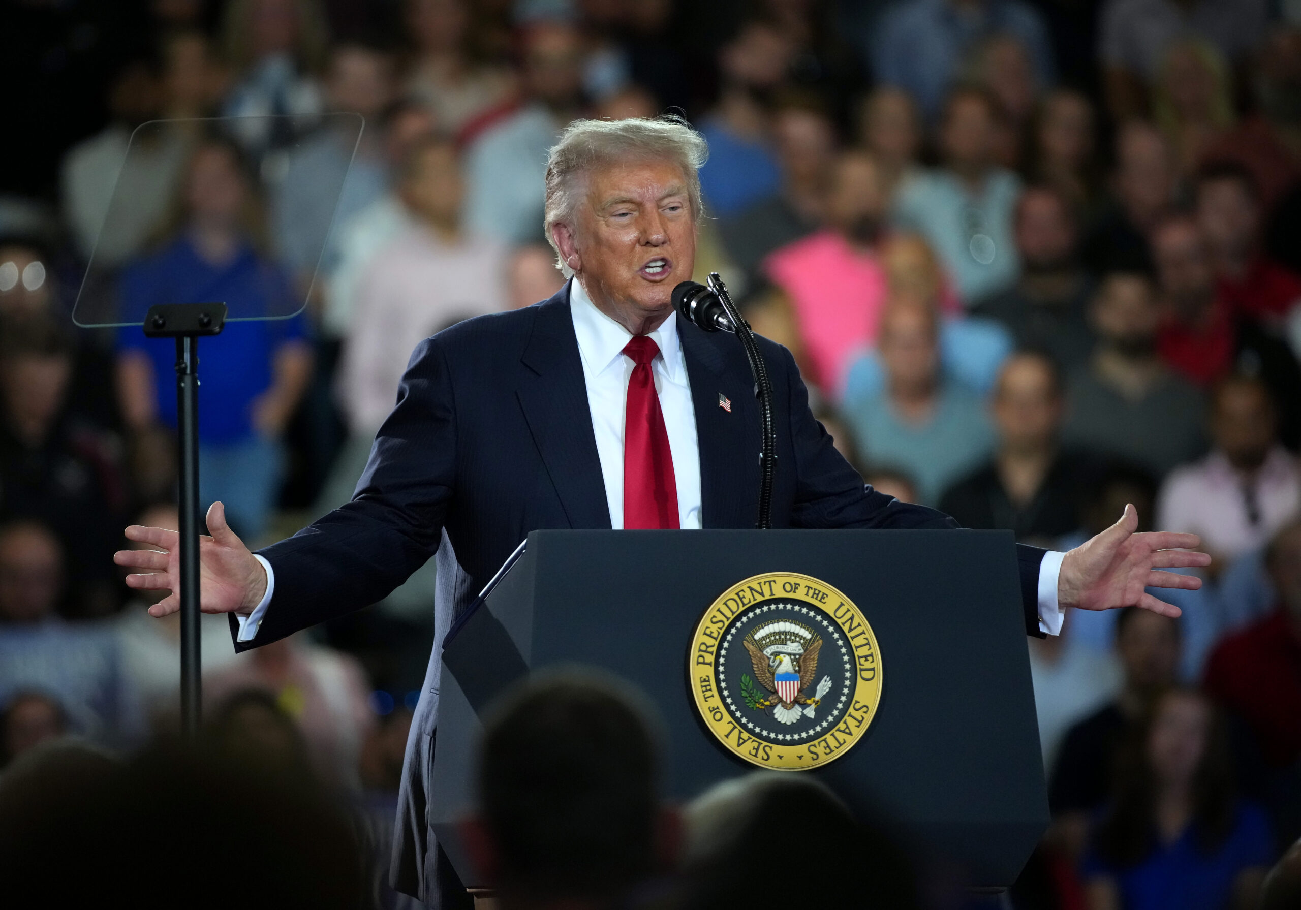 The financial firms taking the risk to handle President Trump’s $858 million investments