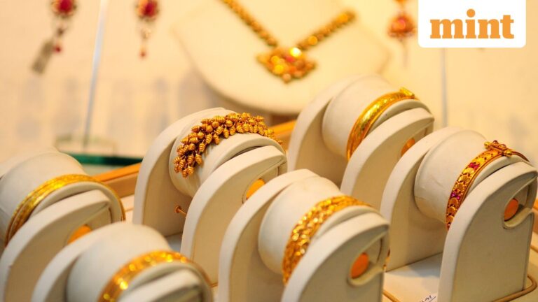 Advit Jewels makes stellar debut; shares list at  ₹188.90, a premium of 36.88% from IPO price
