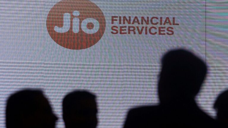 Jio Financial Services Q1 results: Net profit jumps 156% YoY to  ₹830 crore, revenue tops  ₹2,000 crore
