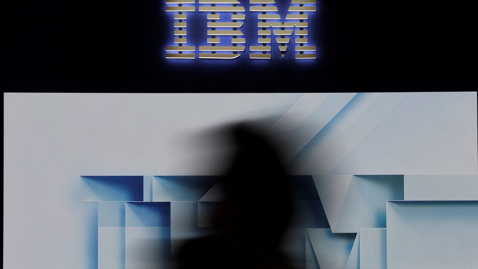 IBM shares plunge 22% in pre-market after Q2 earnings forecast falls short of estimates