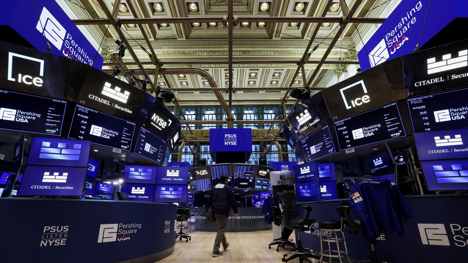 Wall Street edges higher as chip stocks rebound