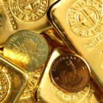 Gold and silver prices climb up to 1% on MCX amid a decline in crude oil; experts highlight key levels to watch