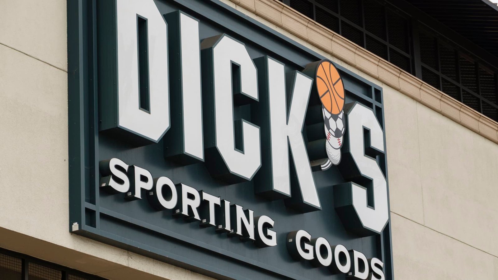 Stocks making the biggest moves premarket: Dick's Sporting Goods, Advanced Micro Devices, Kura Oncology & more